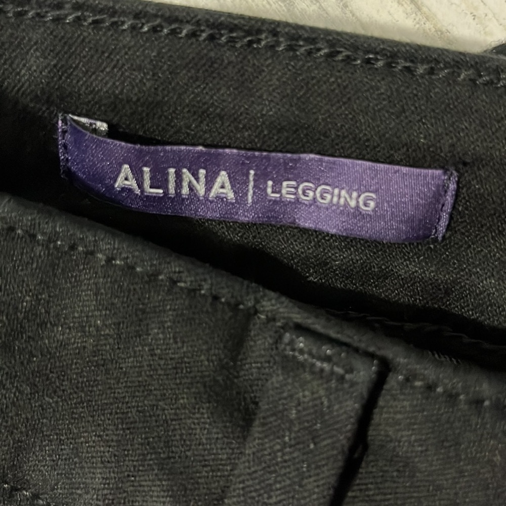 NYDJ Alina Black Jean Legging Size 2 Petite - Picture 7 of 13